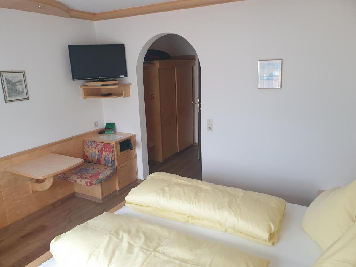 Haus Hubertus Ξενοδοχείο Mieders Εξωτερικό φωτογραφία